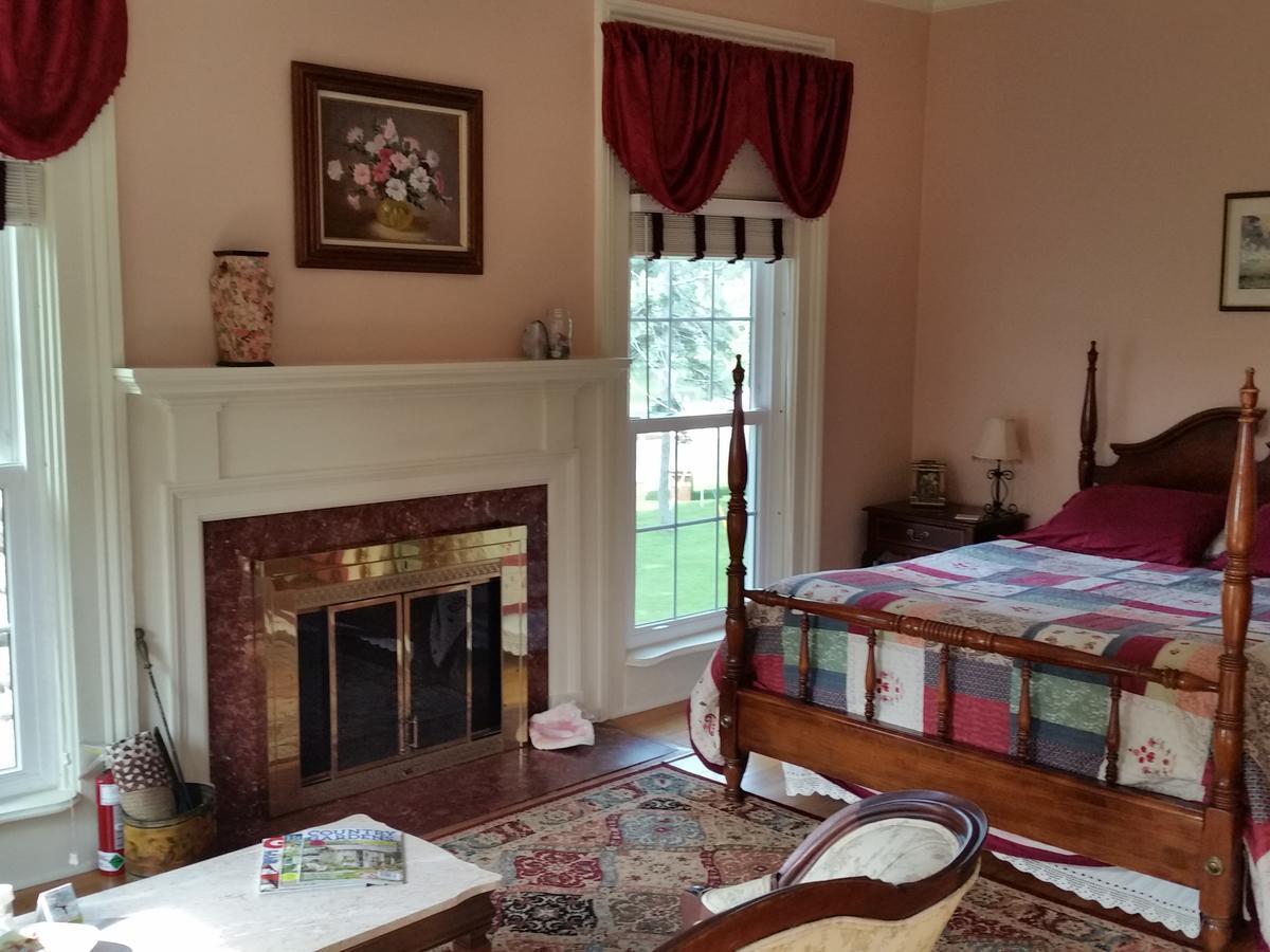 Mariaville Lake B & B Pattersonville 外观 照片