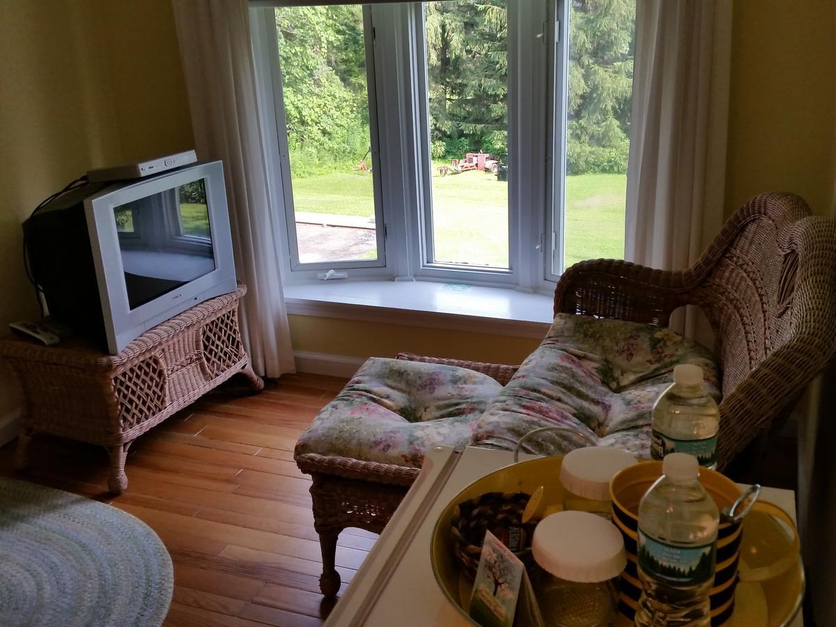 Mariaville Lake B & B Pattersonville 外观 照片