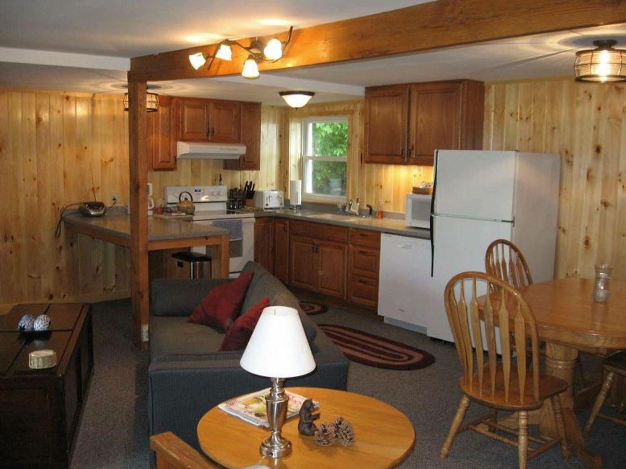 Mariaville Lake B & B Pattersonville 外观 照片