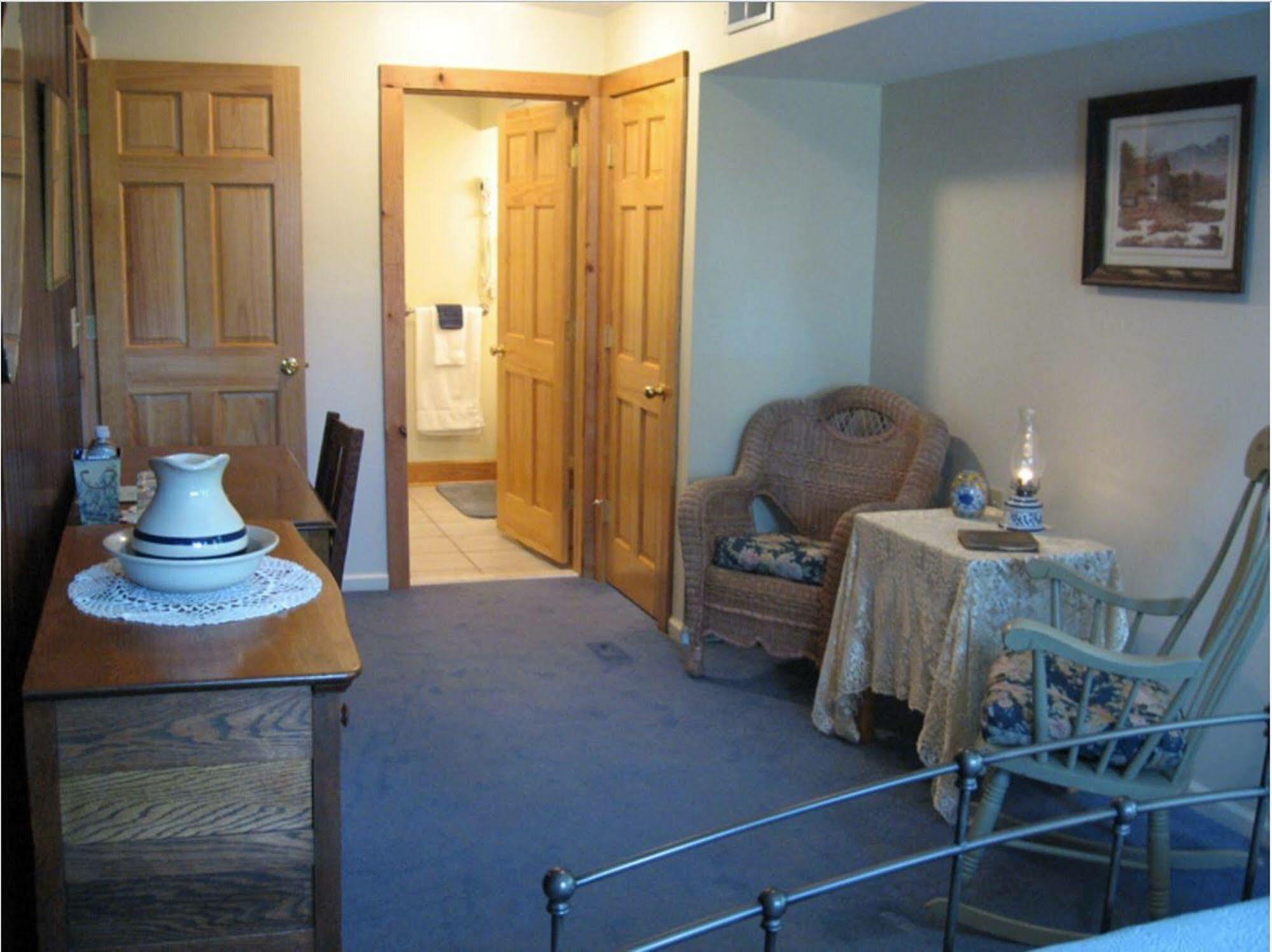 Mariaville Lake B & B Pattersonville 外观 照片