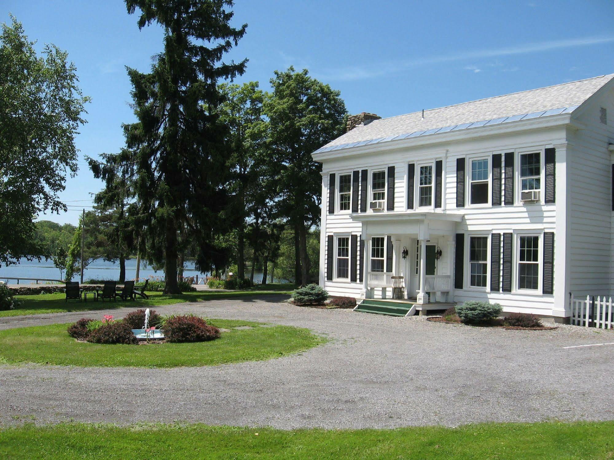 Mariaville Lake B & B Pattersonville 外观 照片
