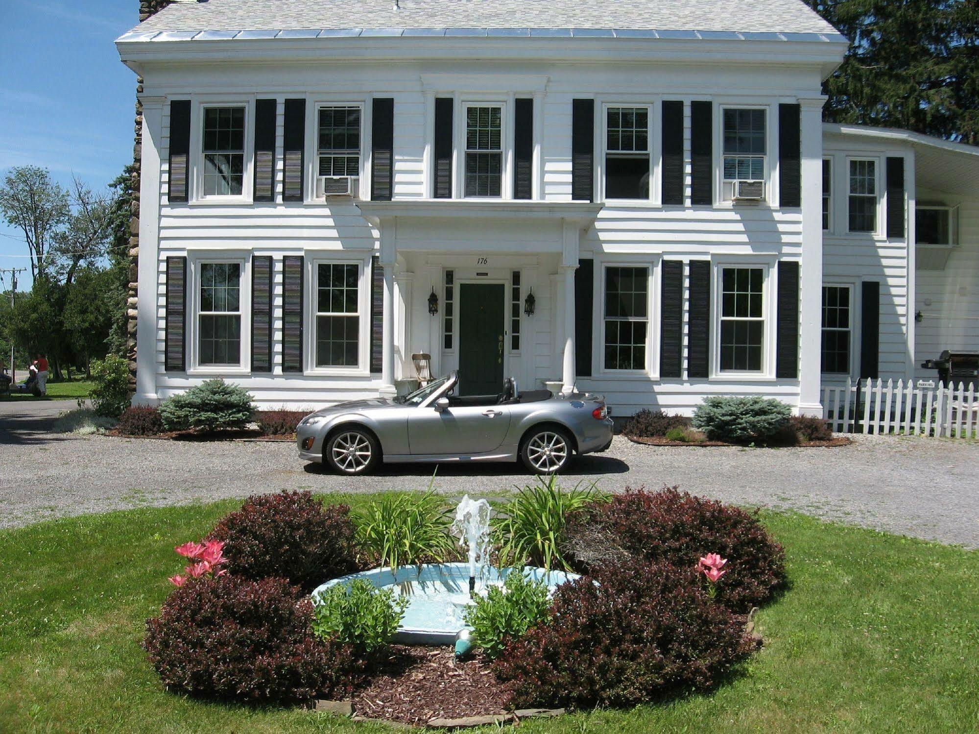 Mariaville Lake B & B Pattersonville 外观 照片