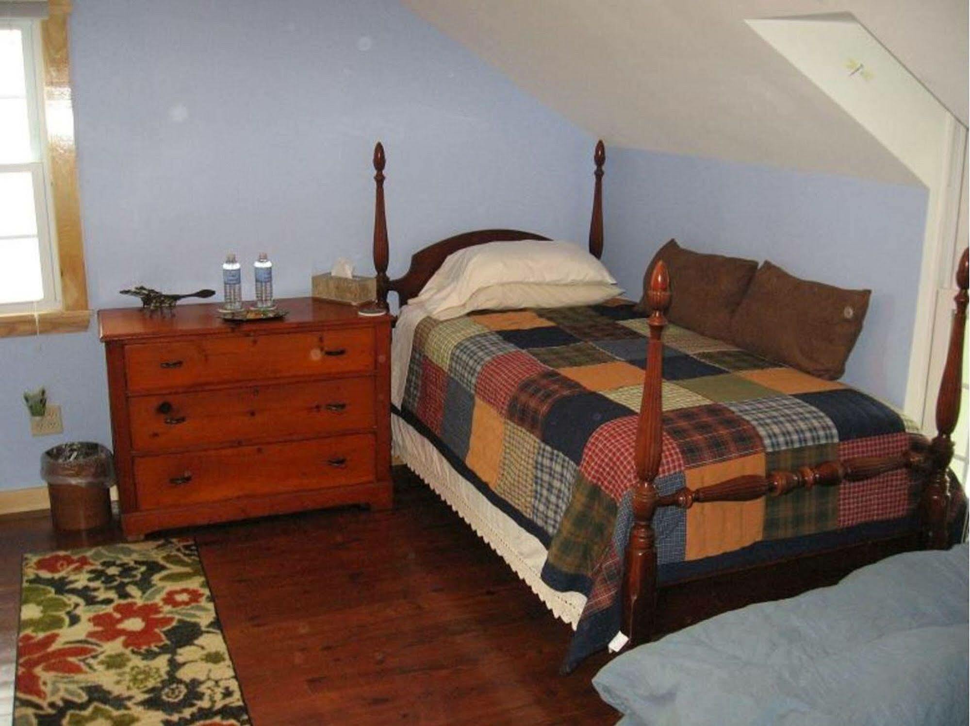 Mariaville Lake B & B Pattersonville 外观 照片